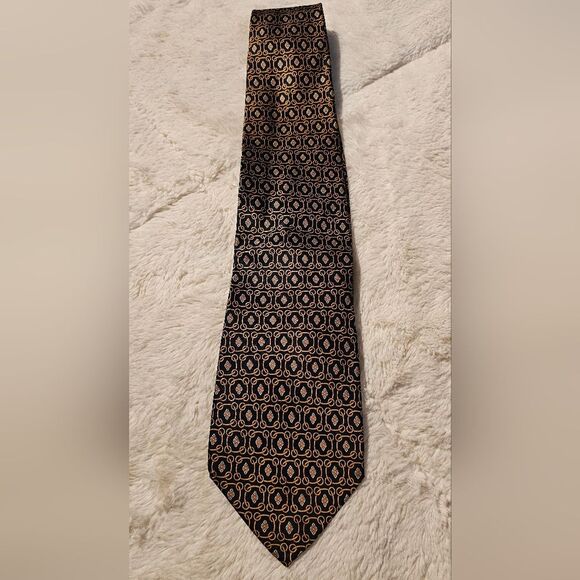 Paola Gucci Necktie 100% Silk Made In ITALY Rich Gold And Navy - Picture 1 of 6